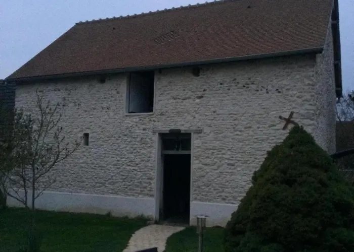 Le Presbytere De Bueil - 8 Pers - 5 Couchages *